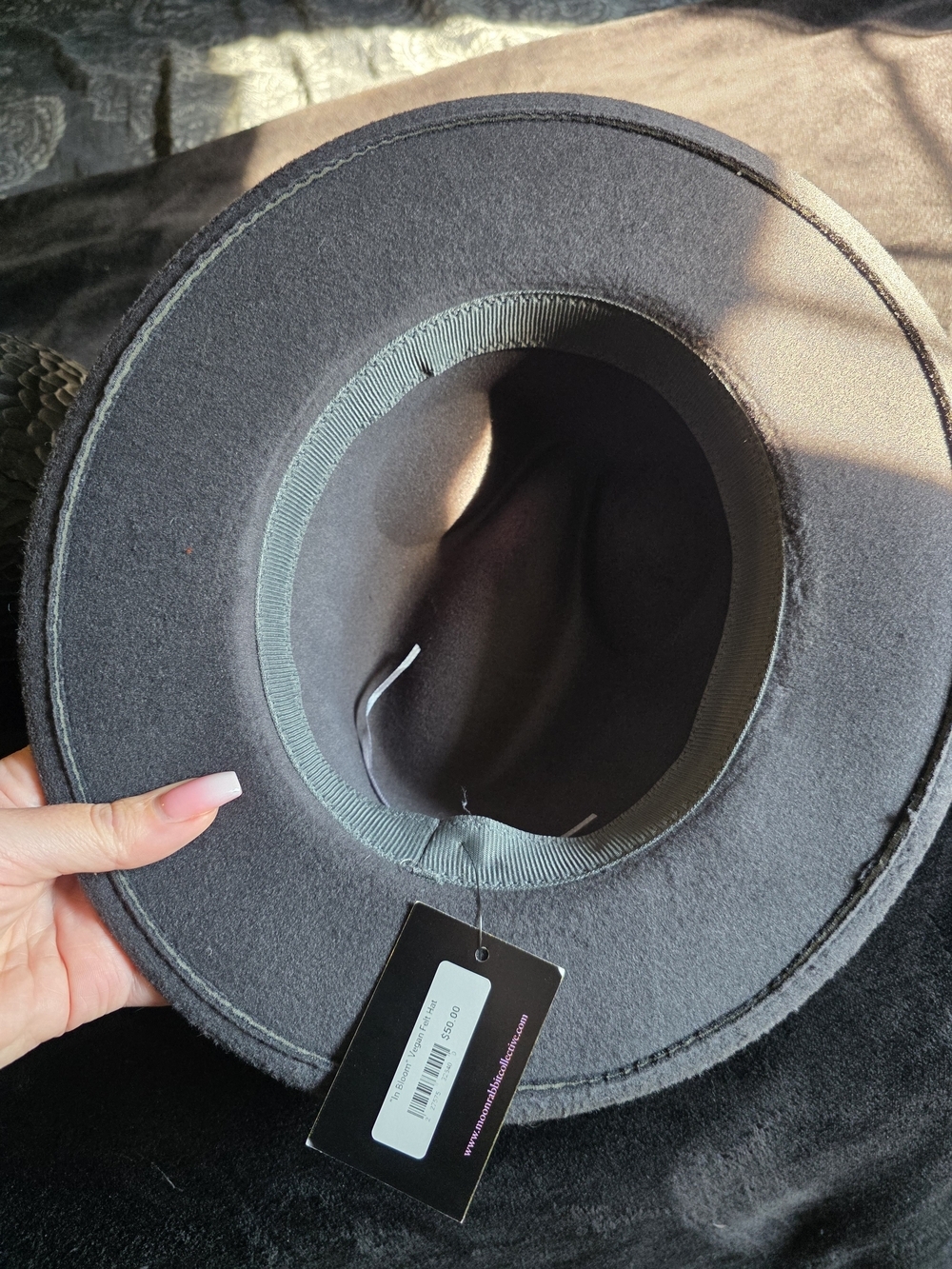 Witchwood Gray Vegan Felt Rancher Hat Hand Painted Red Roses Moon Tassel 23" NWT - Picture 3 of 3